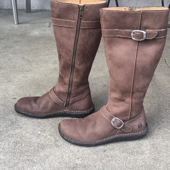 Born Women Boots Size 7 Used Leather 